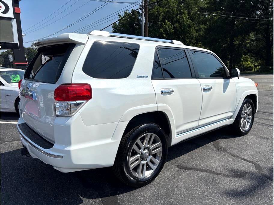 Used 2013 Toyota 4Runner SR5 image 6