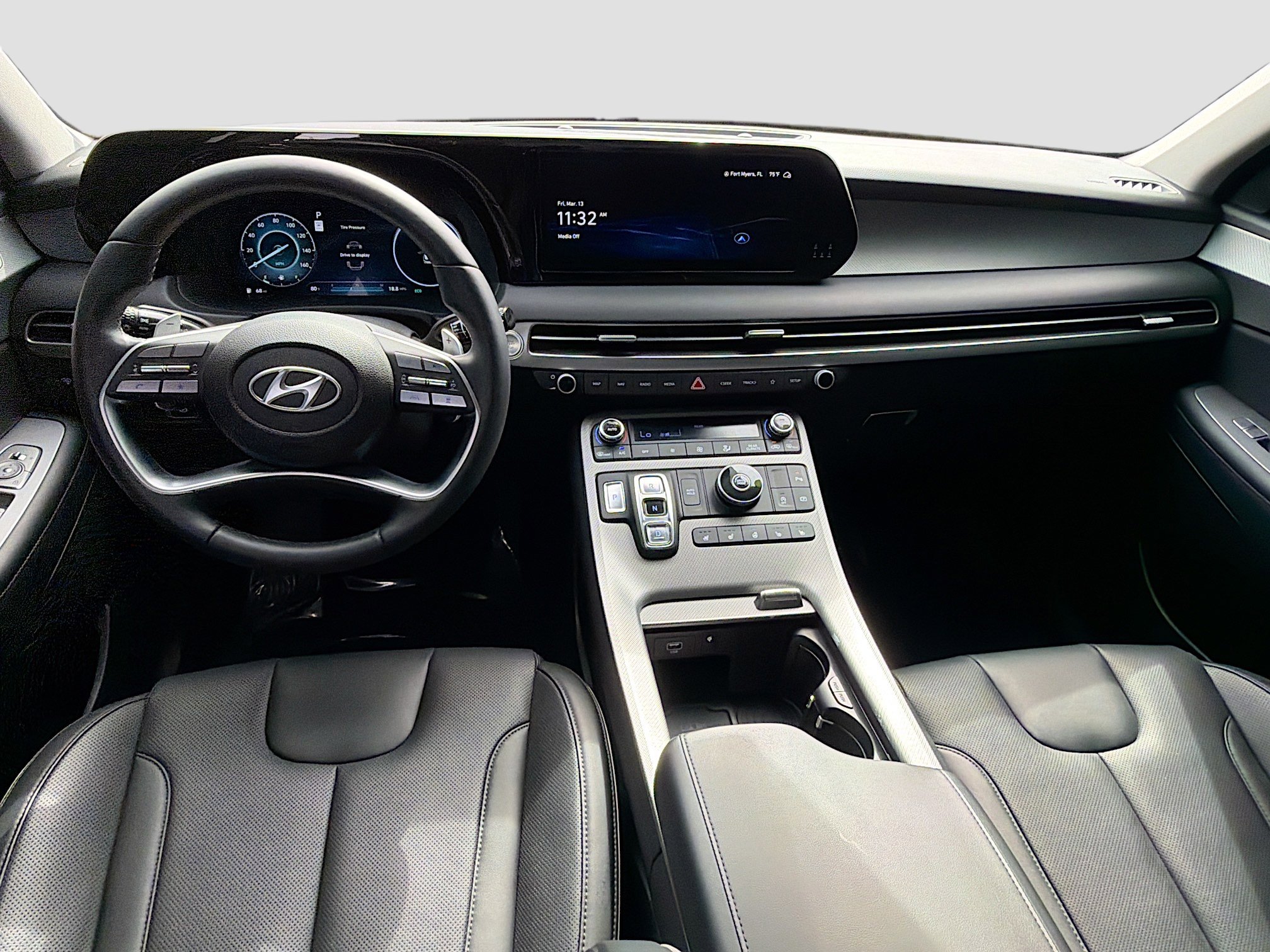 Used 2024 Hyundai Palisade SEL w/ Premium Package image 17