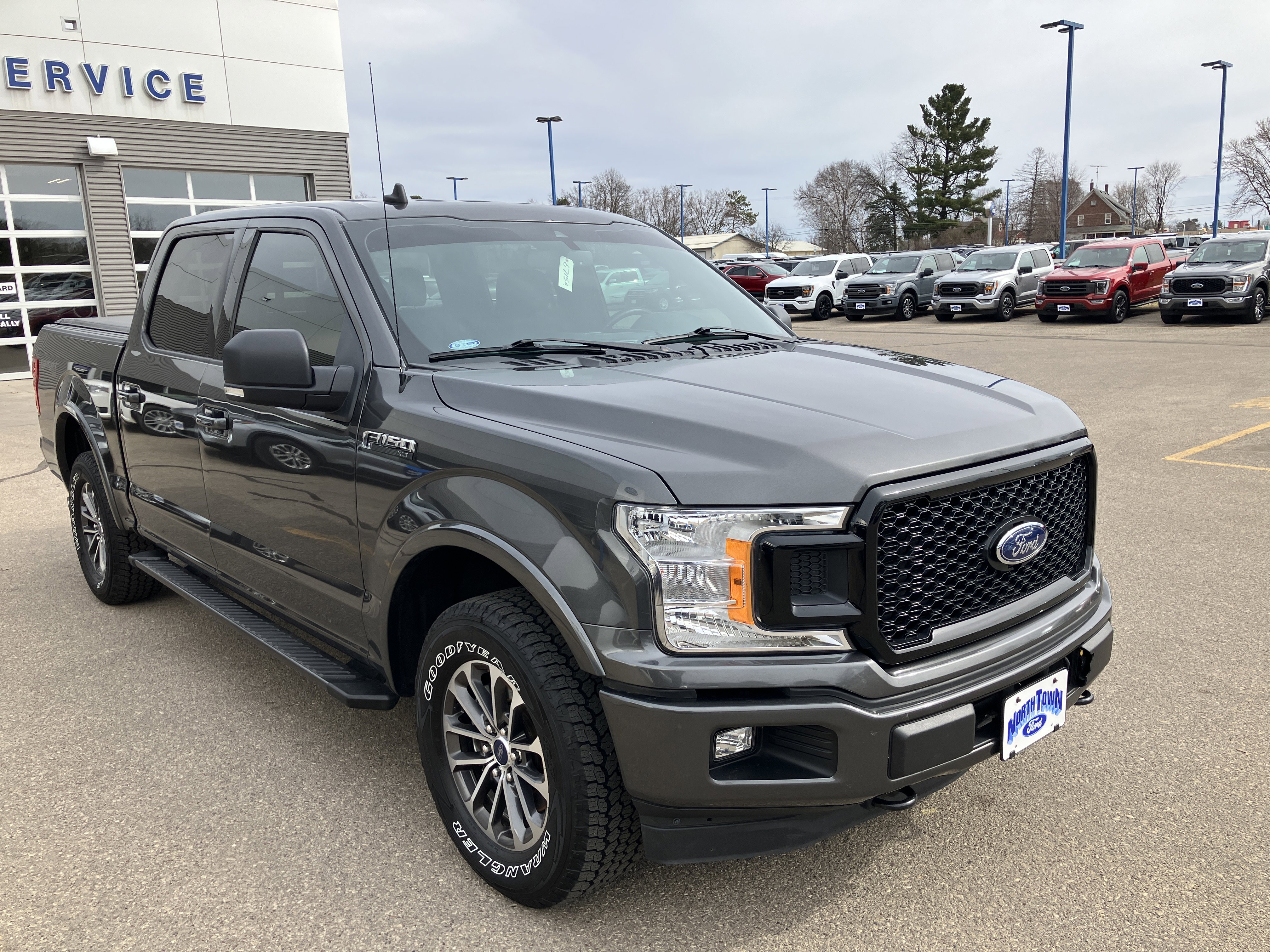 Used 2020 Ford F150 XLT w/ Equipment Group 302A Luxury image 4