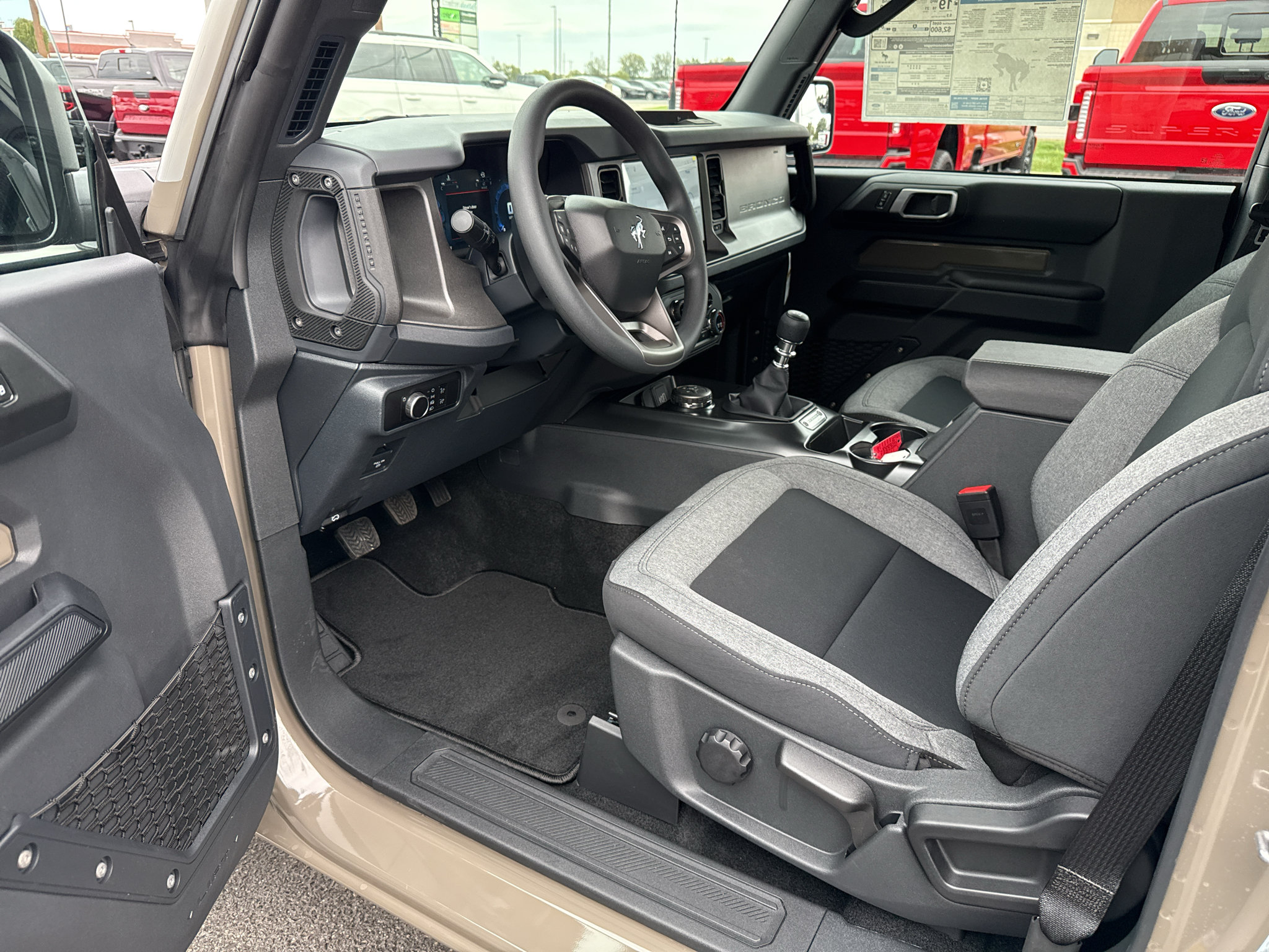 New 2026 Ford Bronco 2-Door AWD/4WD image 9