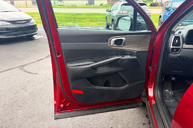 Used 2022 Kia Sorento S w/ Panoramic Sunroof Package AWD/4WD image 19