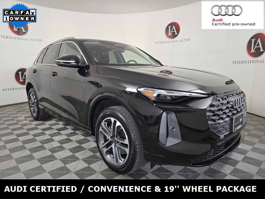 Certified 2025 Audi Q5 Premium w/ Convenience Package image 1