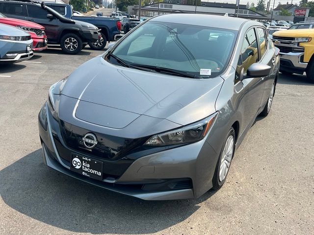 Used 2024 Nissan Leaf S FWD image 3