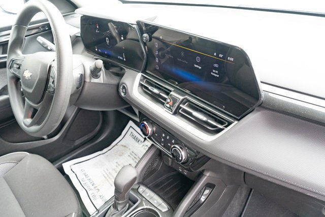 Used 2025 Chevrolet TrailBlazer LT FWD image 39