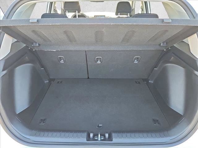 Certified 2025 Hyundai Venue SEL image 6