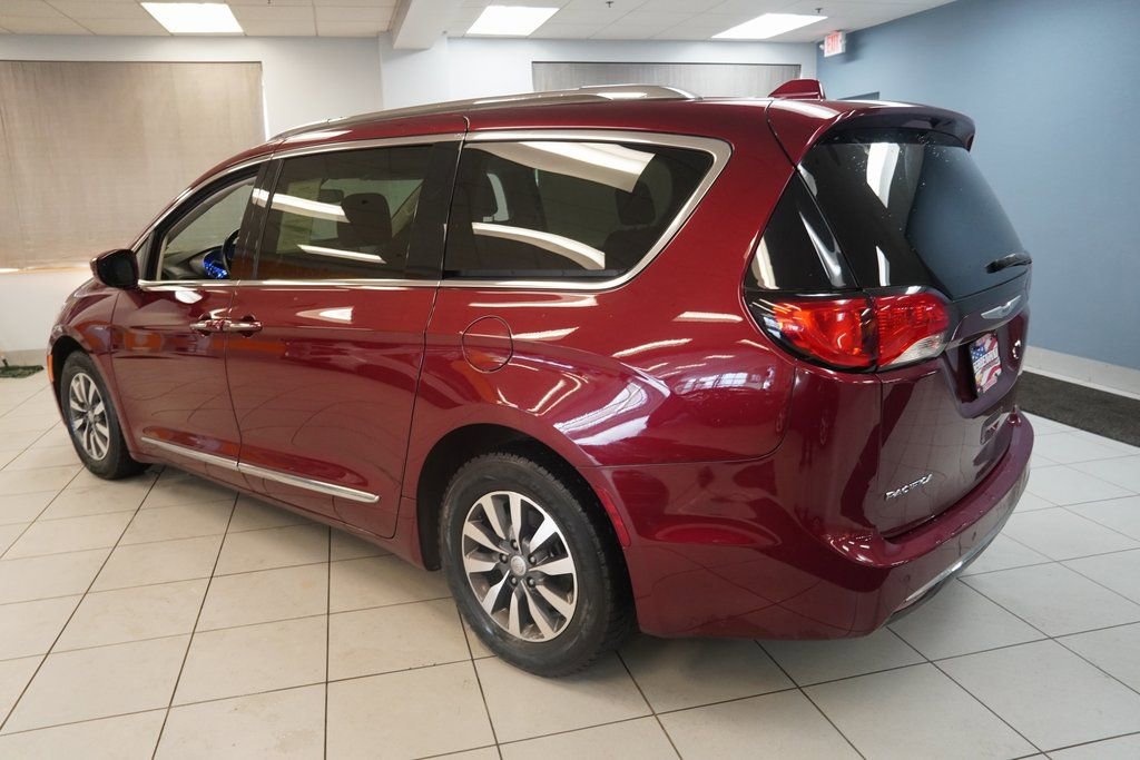 Used 2020 Chrysler Pacifica Touring-L Plus image 8