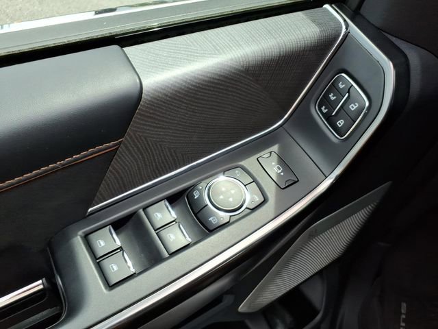 Used 2024 Ford F450 Platinum w/ FX4 Off-Road Package AWD/4WD image 21