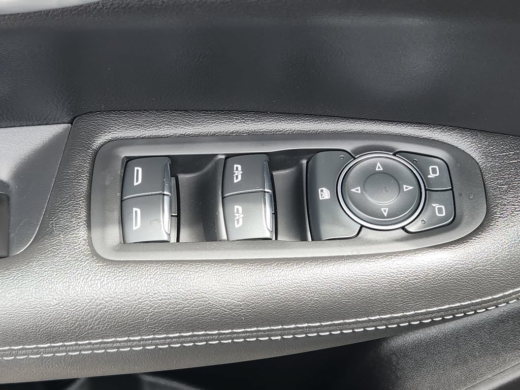 Used 2023 Cadillac XT5 Luxury FWD image 17