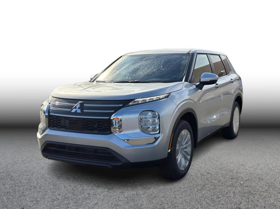 New 2026 Mitsubishi Outlander ES