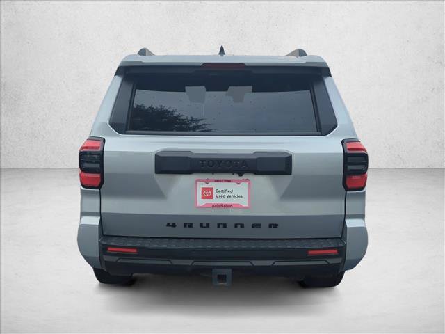 Certified 2025 Toyota 4Runner SR5 AWD/4WD image 7
