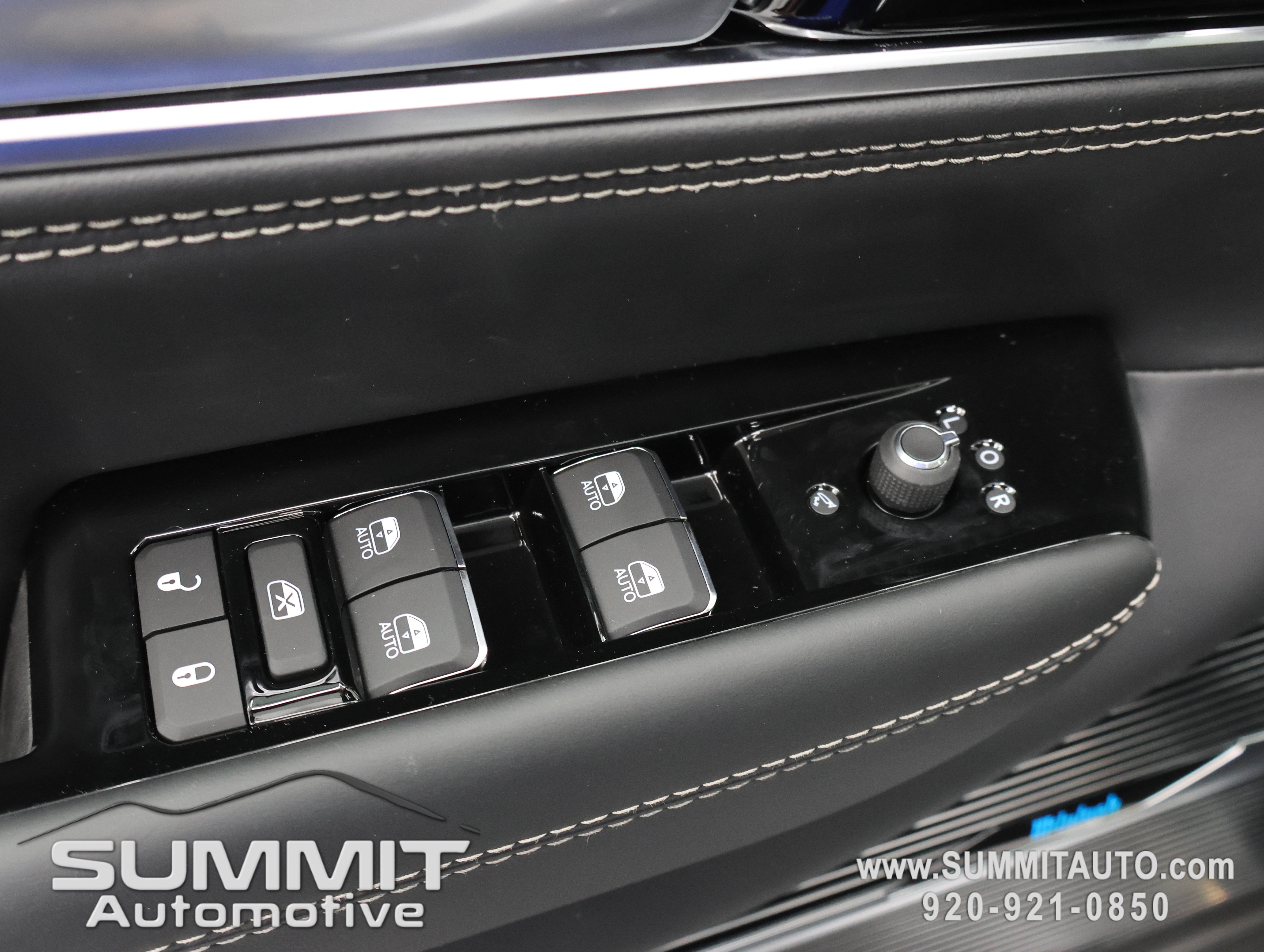 New 2026 Jeep Grand Wagoneer L Summit w/ Premium Group III AWD/4WD image 49