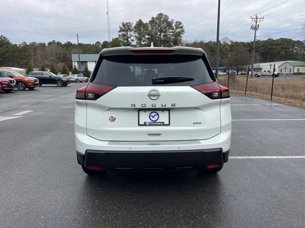 Used 2026 Nissan Rogue SV image 6