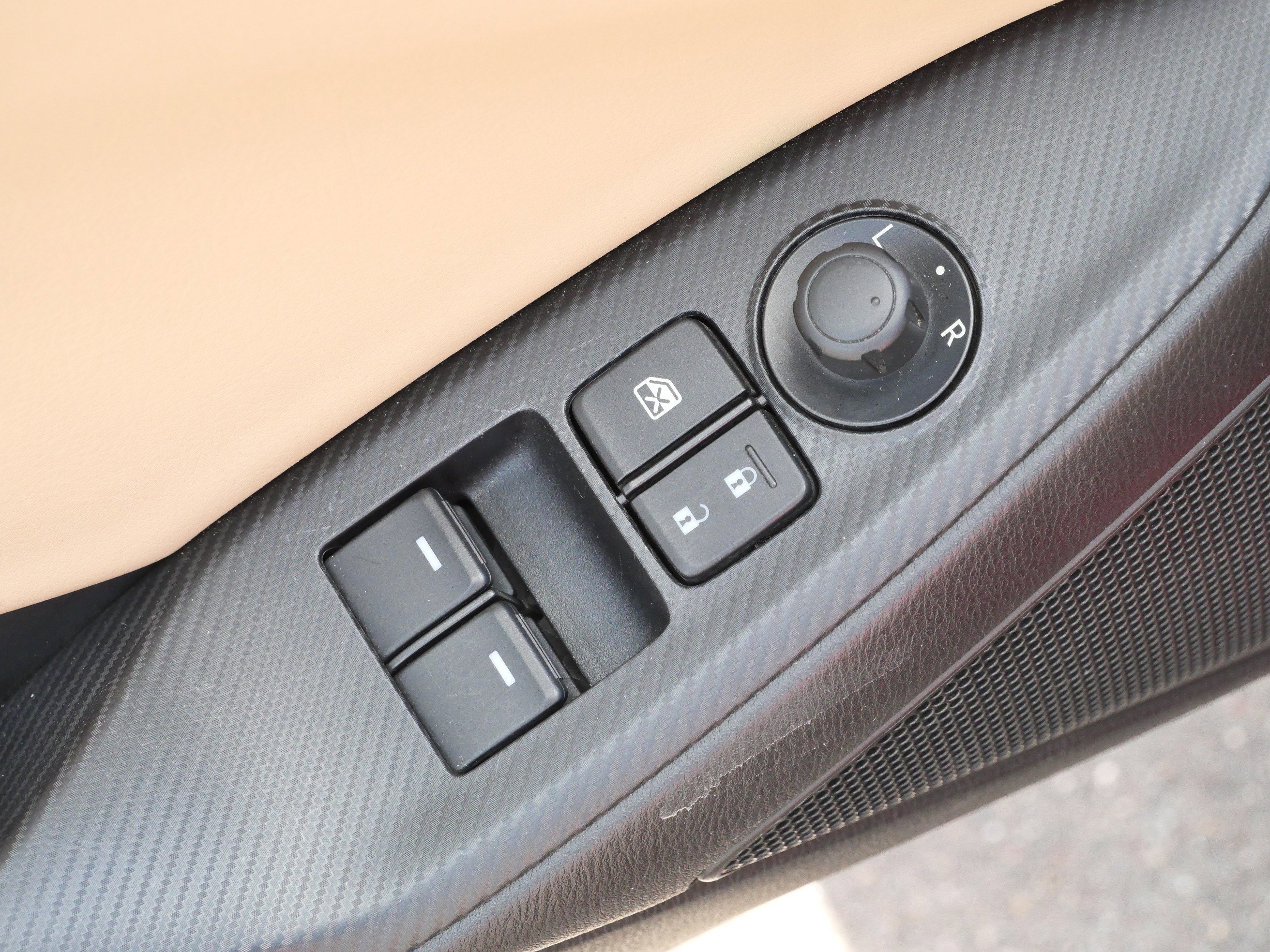 Used 2019 MAZDA MX-5 Miata RF Grand Touring RWD image 19