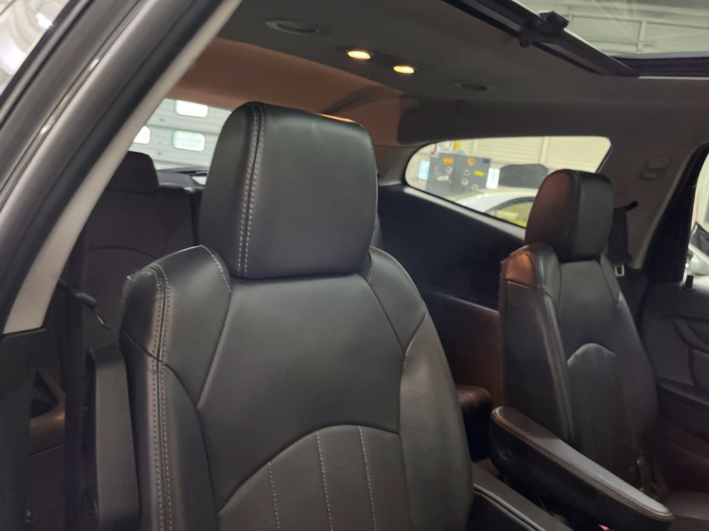 Used 2017 Chevrolet Traverse Premier AWD/4WD image 37