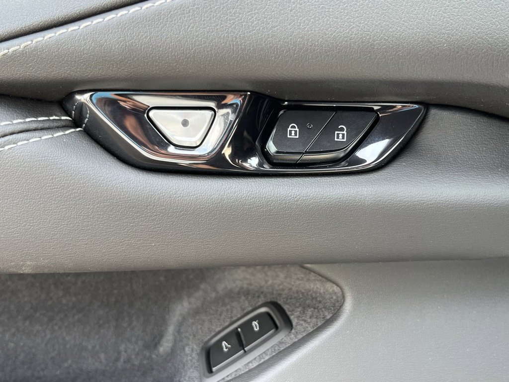 New 2026 Chevrolet Corvette Stingray Preferred Conv w/ Stealth Interior Trim Package image 13