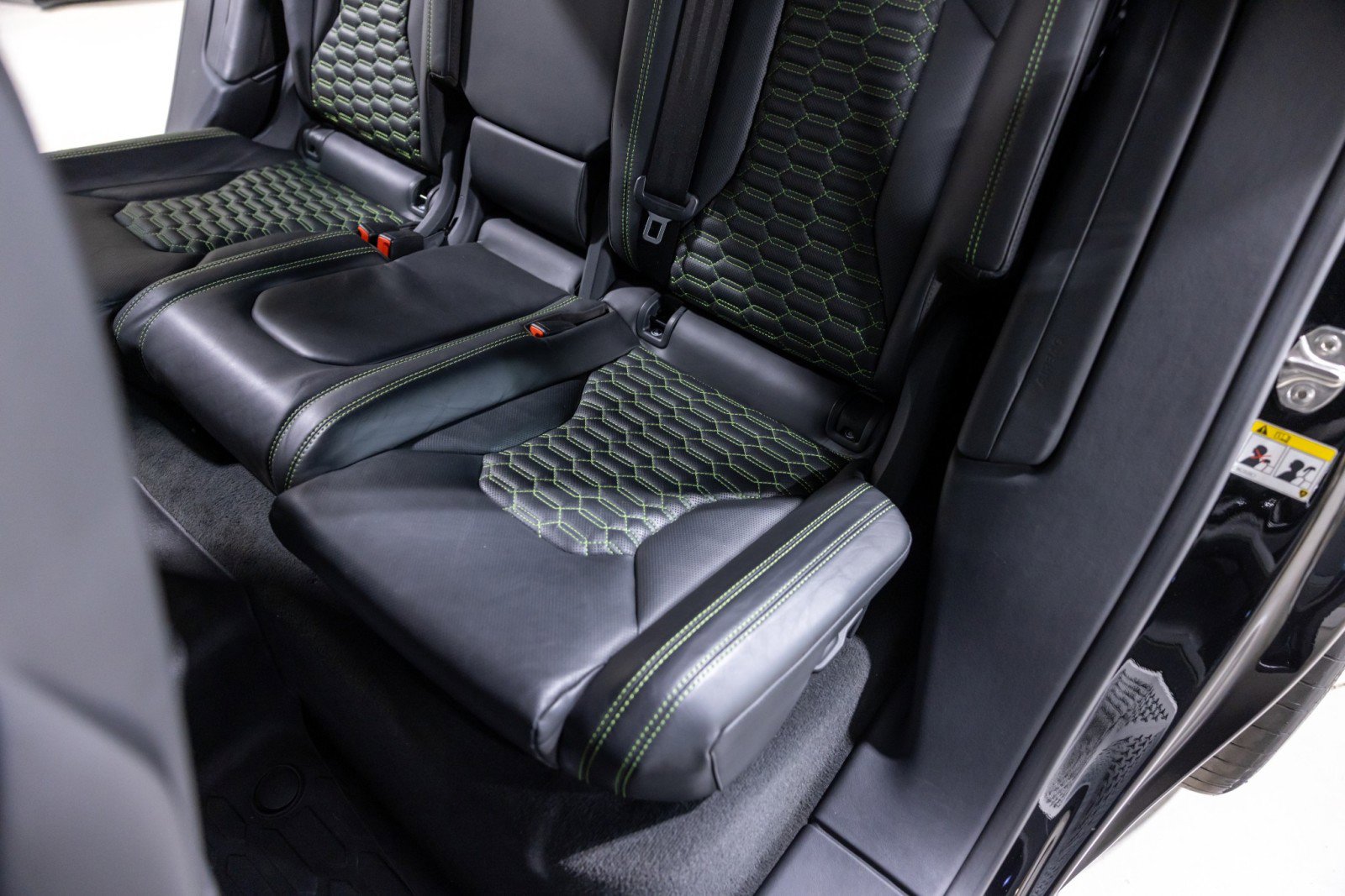 Used 2022 Lamborghini Urus image 35