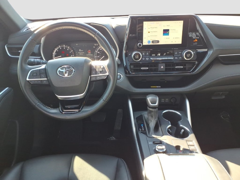 Used 2023 Toyota Highlander XSE AWD/4WD image 13