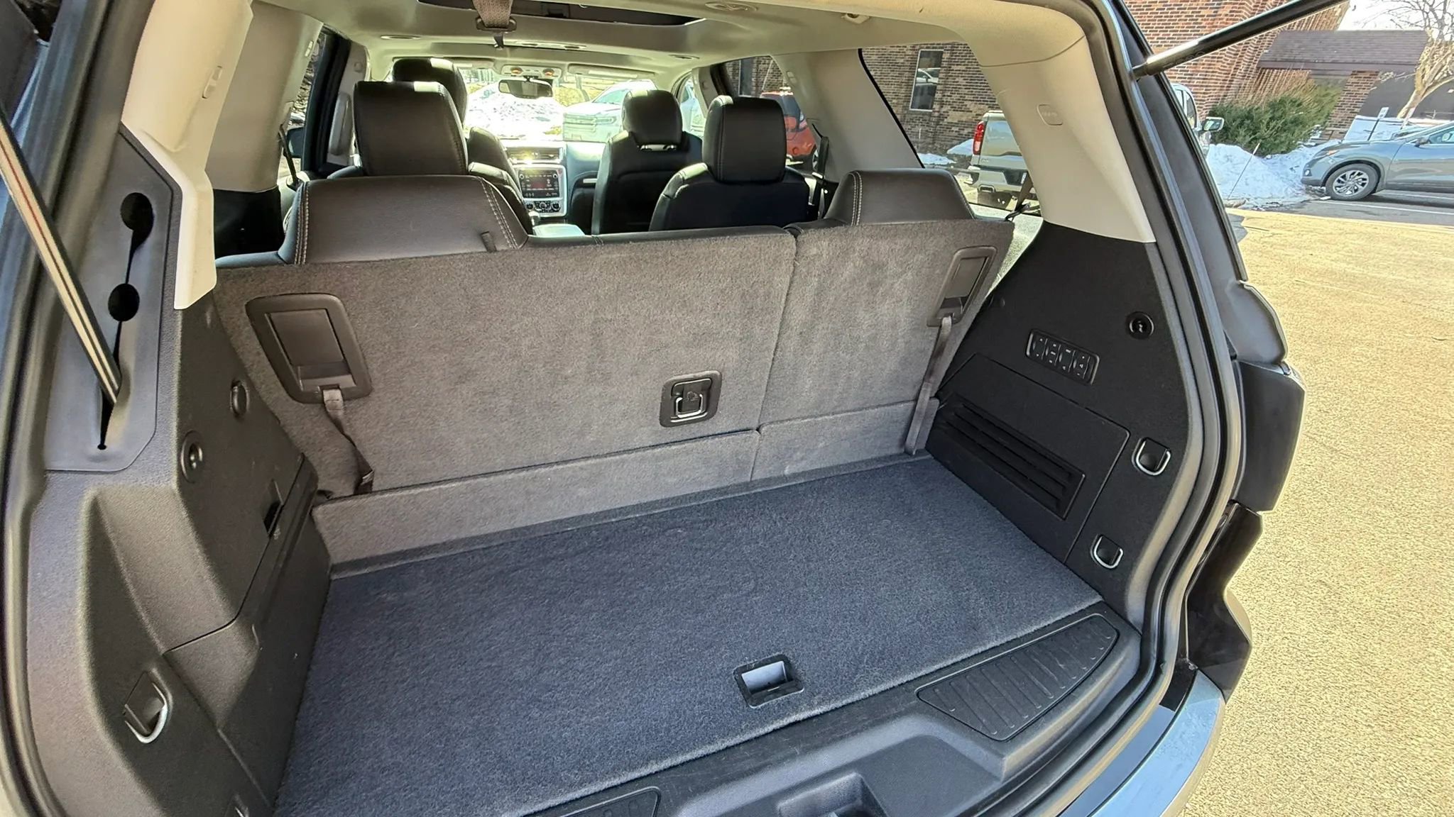 Used 2017 GMC Acadia Limited SLT image 28