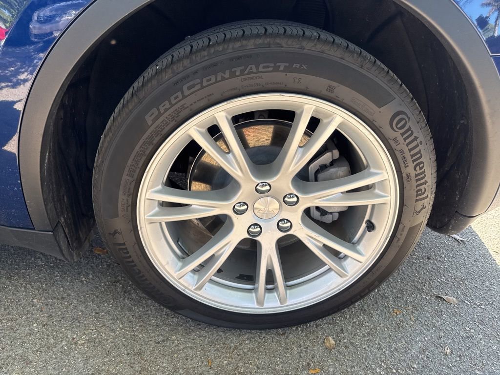 Used 2021 Tesla Model Y Long Range image 12