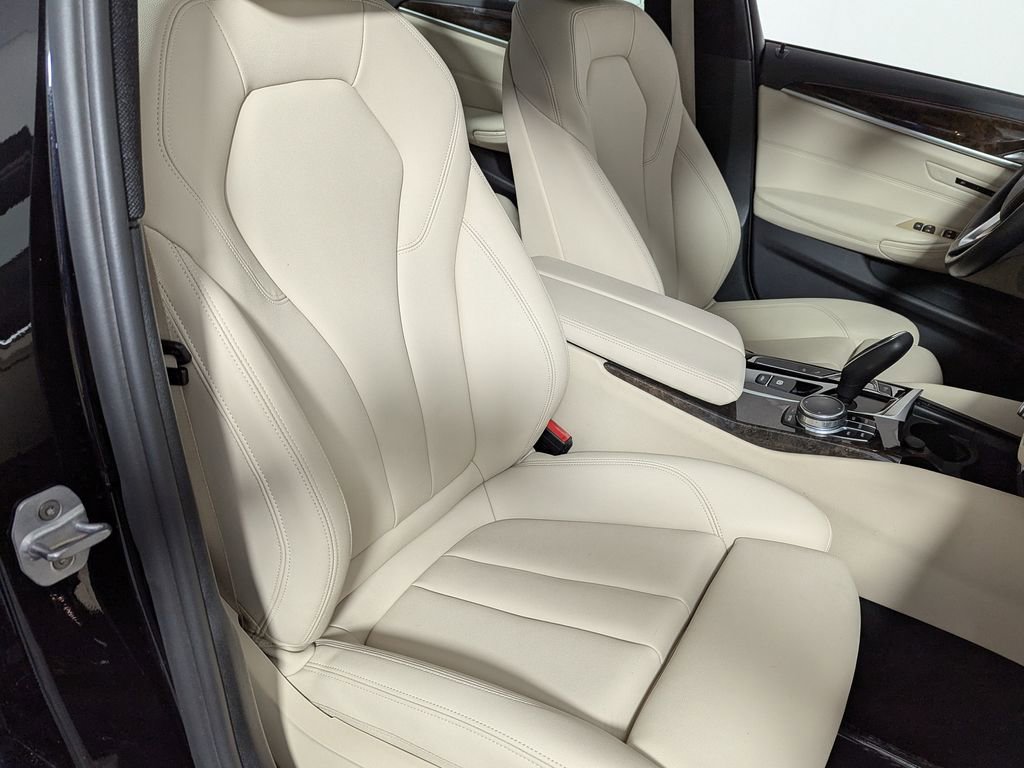 Used 2017 BMW 530i xDrive image 33