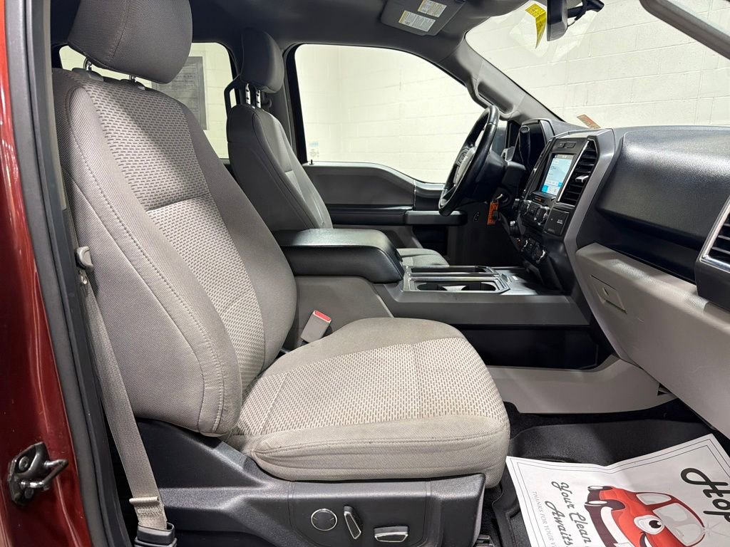 Used 2016 Ford F150 XLT w/ Equipment Group 302A Luxury image 28