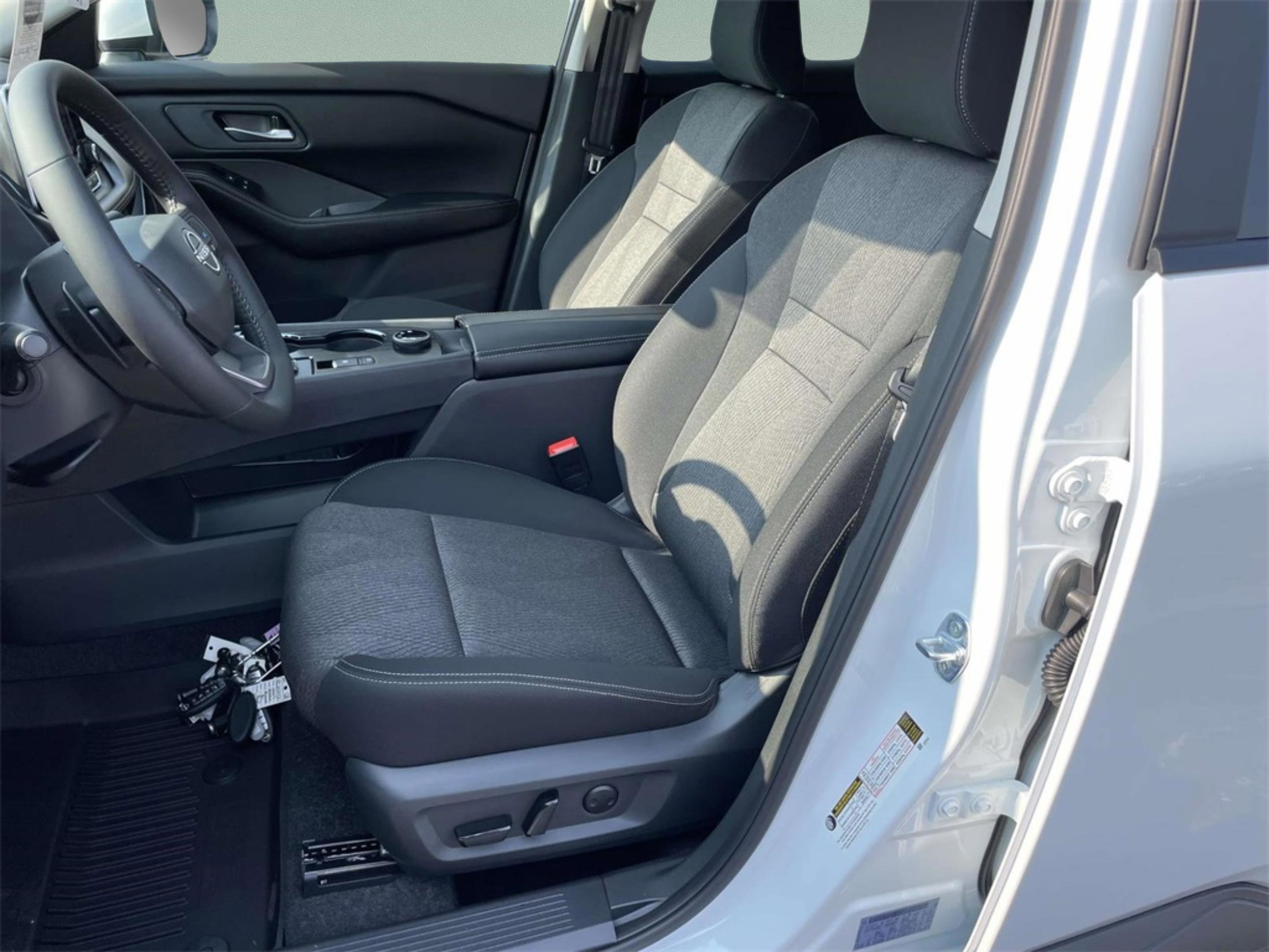 New 2026 Nissan Rogue SV image 26
