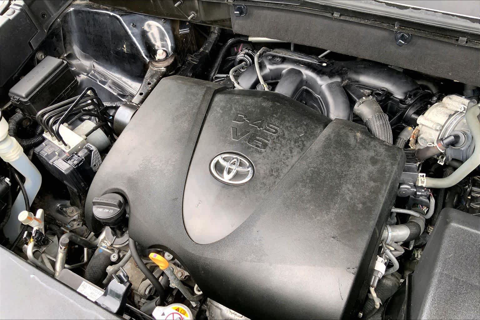 Used 2019 Toyota Highlander LE AWD/4WD image 33