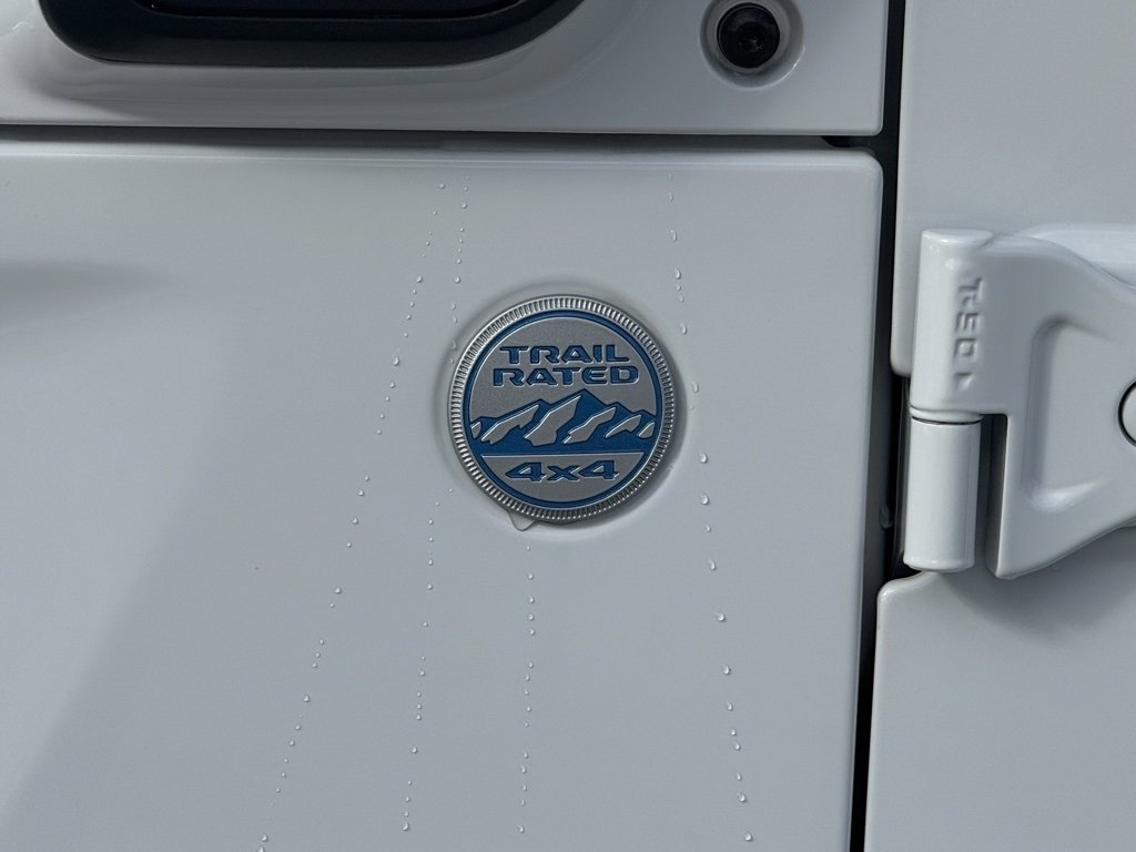 Used 2023 Jeep Wrangler Unlimited Sahara image 40