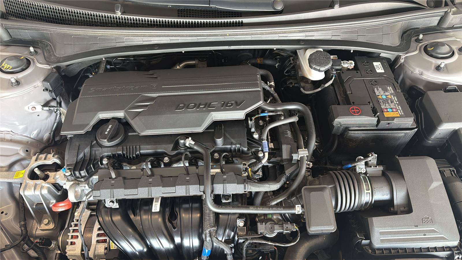 Certified 2024 Hyundai Elantra SEL FWD image 9