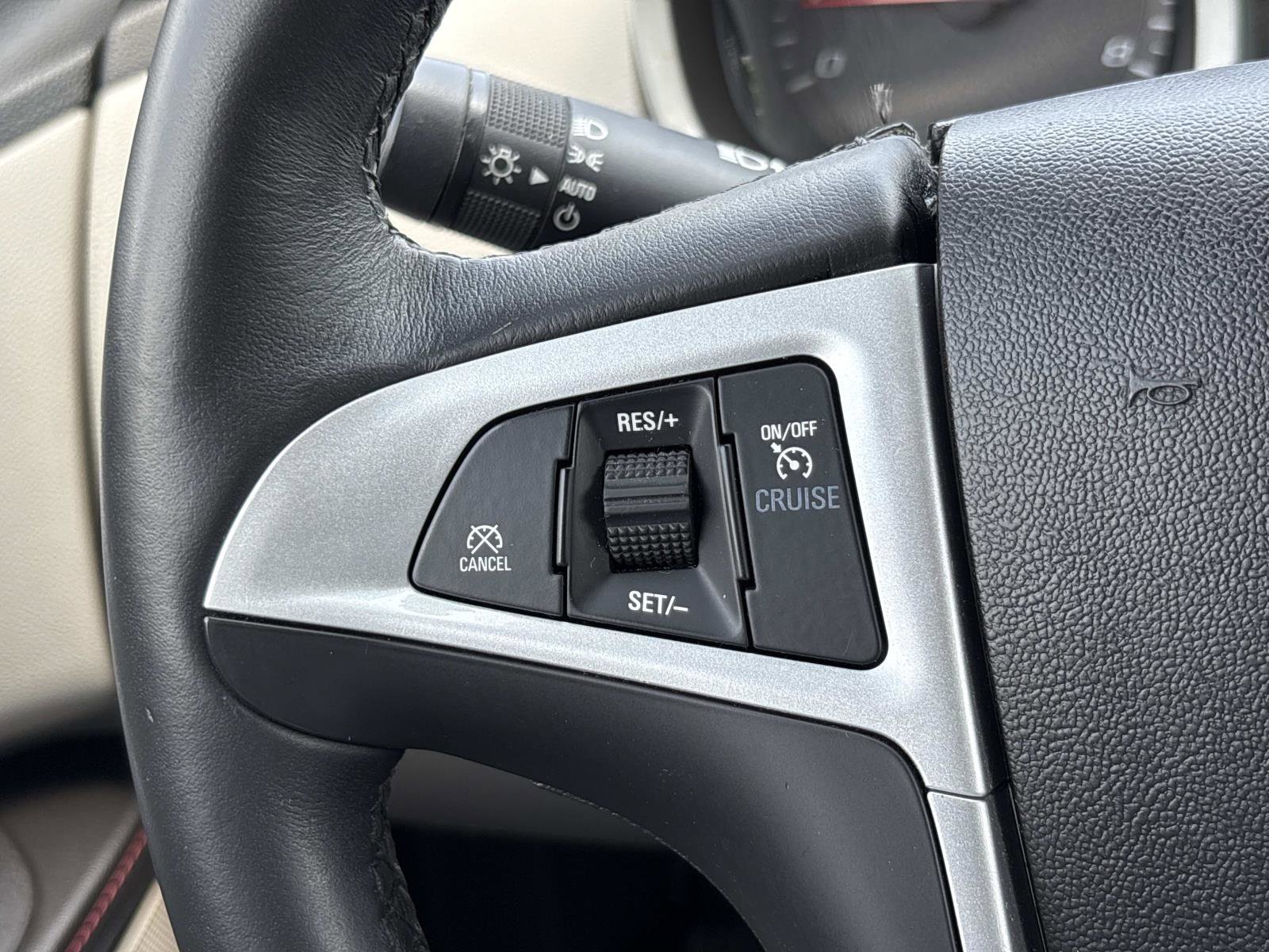 Used 2015 Chevrolet Equinox LT w/ Driver Convenience Package FWD image 17