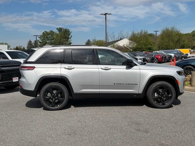 New 2026 Jeep Grand Cherokee Limited AWD/4WD image 9