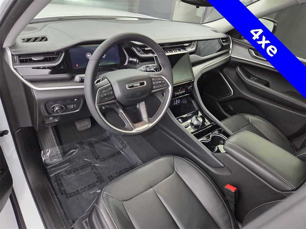 Used 2023 Jeep Grand Cherokee 4WD 4xe image 26