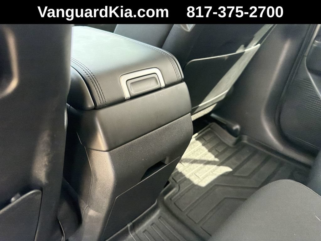 Used 2026 Hyundai Santa Fe SE FWD image 24