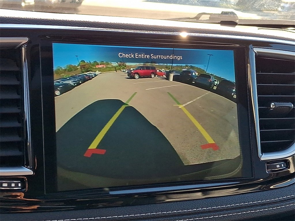 Used 2023 Chrysler Pacifica Limited image 19