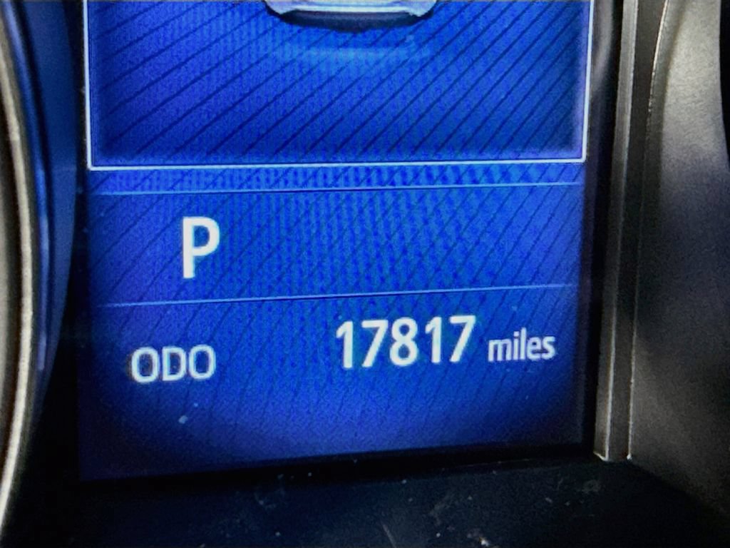 Certified 2018 Toyota C-HR XLE FWD image 5