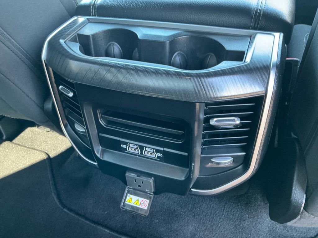 Used 2025 RAM 1500 Big Horn image 24
