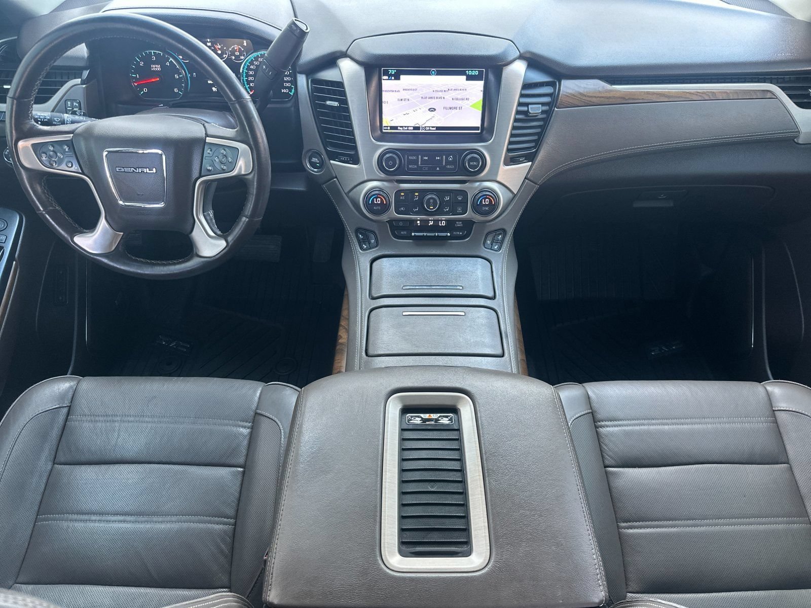 Used 2020 GMC Yukon Denali w/ Denali Ultimate Package AWD/4WD image 15