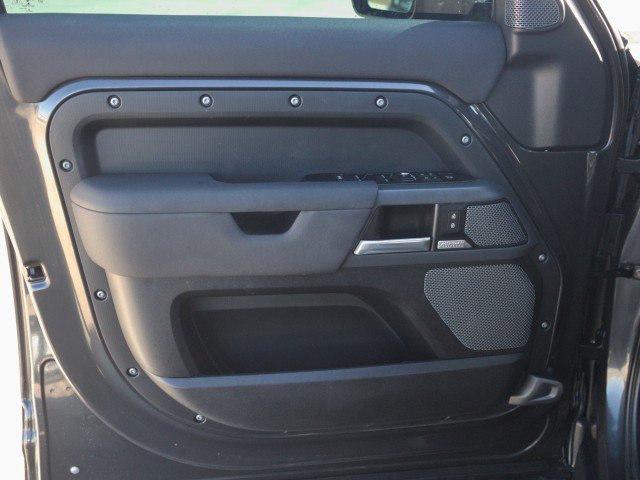 Used 2022 Land Rover Defender 110 X-Dynamic SE AWD/4WD image 12