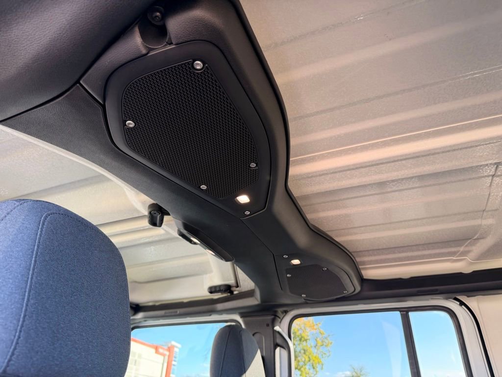 Used 2024 Jeep Wrangler Unlimited Rubicon w/ Technology Group image 28