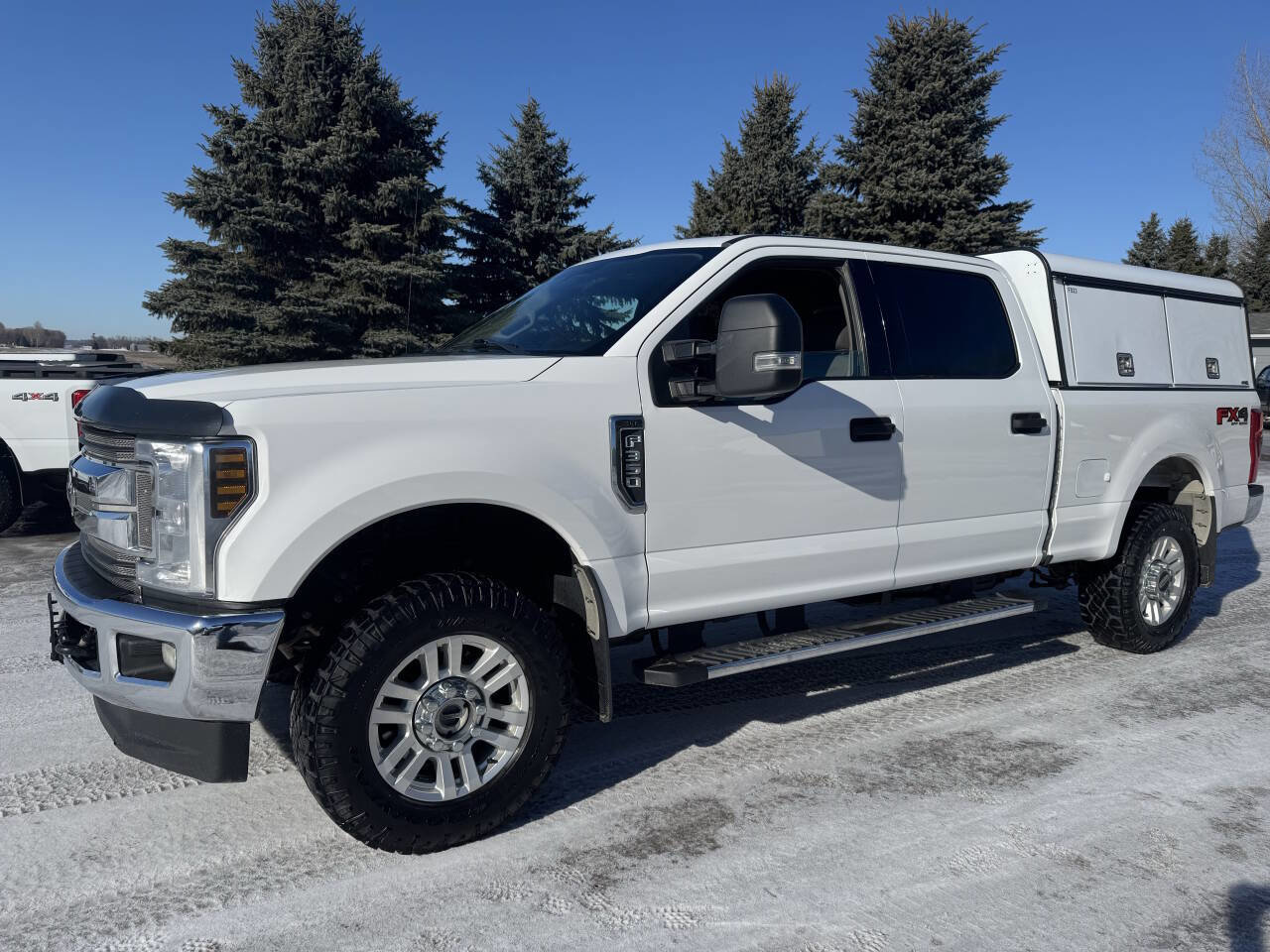 Used 2019 Ford F350 XLT w/ FX4 Off-Road Package image 4