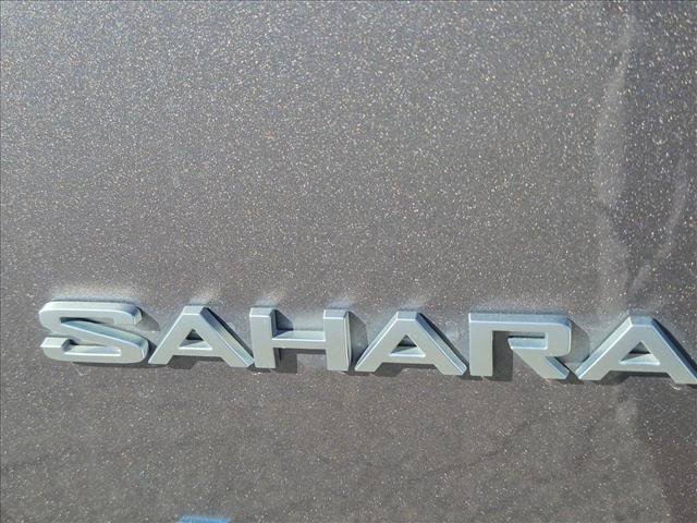 Used 2021 Jeep Wrangler Unlimited Sahara w/ Cold Weather Group AWD/4WD image 10
