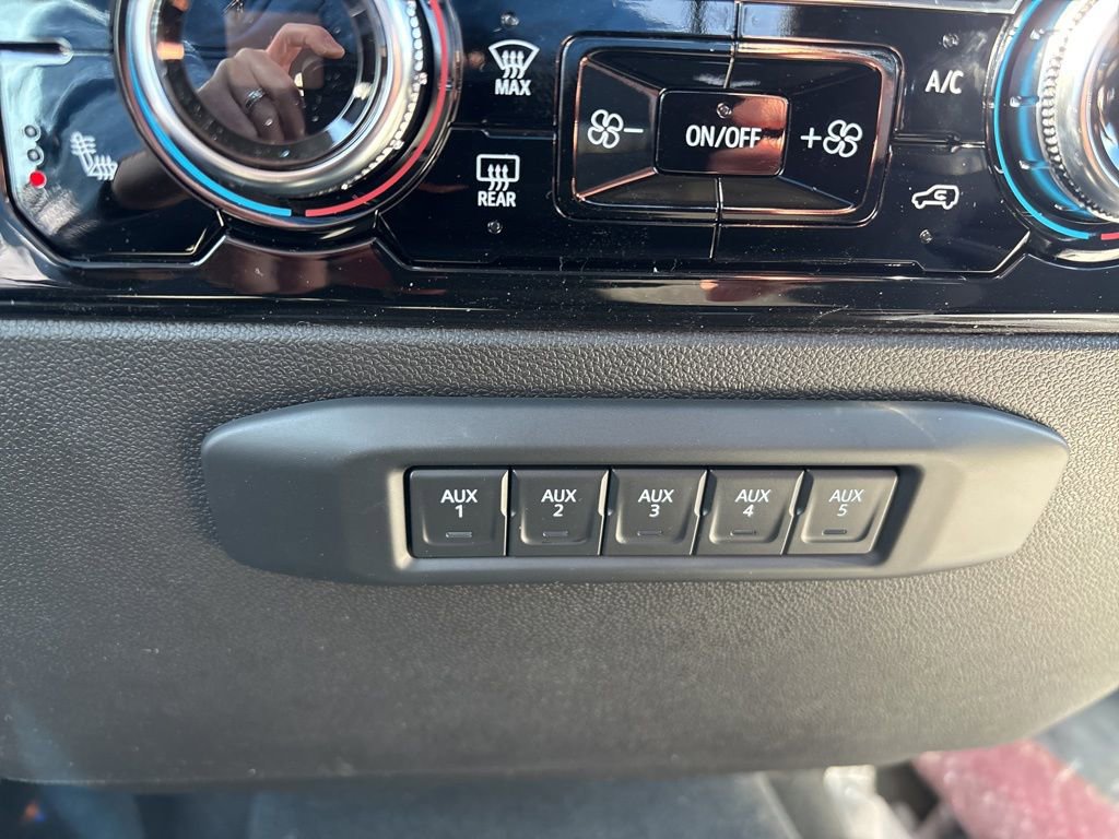 New 2026 GMC Sierra 2500 SLE w/ SLE Value Package; image 22