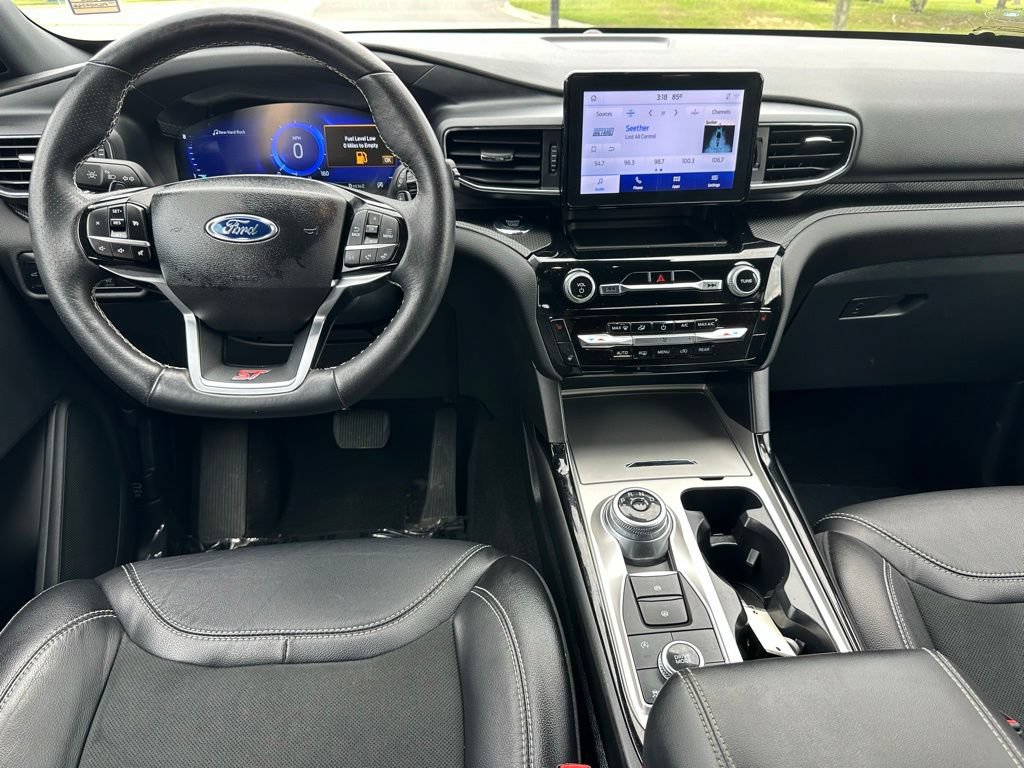 Used 2023 Ford Explorer ST AWD/4WD image 4
