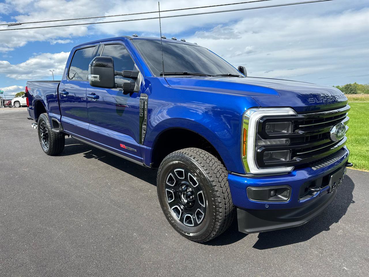 Used 2026 Ford F350 Platinum AWD/4WD image 5
