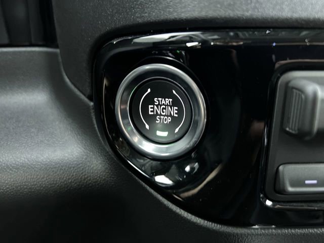 Used 2026 GMC Sierra 1500 SLT w/ SLT Premium Plus Package RWD image 17