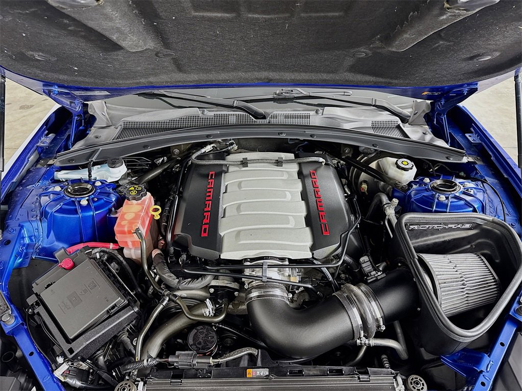 Used 2018 Chevrolet Camaro SS image 29