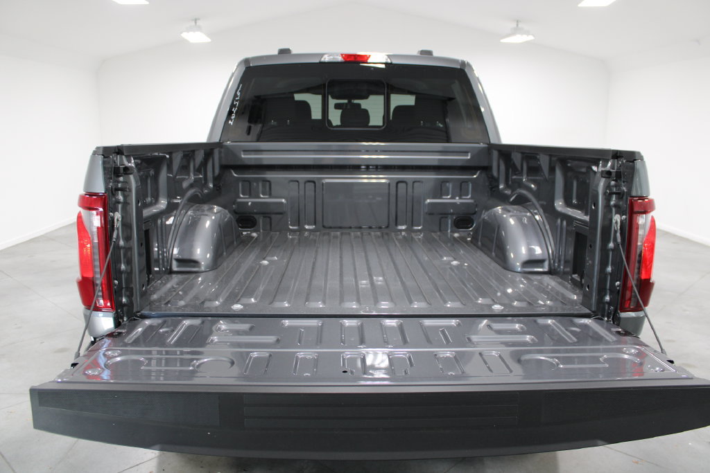 New 2026 Ford F150 XLT w/ Equipment Group 302A MID RWD image 18