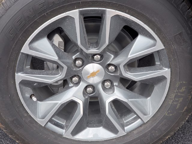 New 2026 Chevrolet Silverado 1500 LT w/ Convenience Package II AWD/4WD image 9