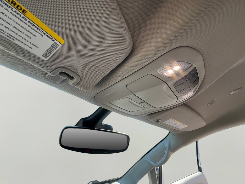 Used 2024 Chrysler Pacifica Limited FWD image 23