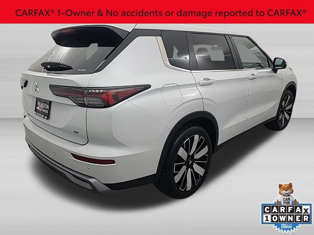 Used 2025 Mitsubishi Outlander SE AWD/4WD image 3